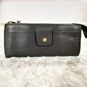 Ecco Women’s Leather Black Bifold Pebble Textured Wallet